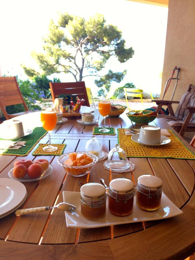 Les Bruyeres Acomodação com café da manhã Saint-Mandrier-sur-Mer Exterior foto